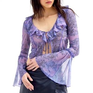 MAJOR ISO URBAN OUTFITTERS FLYAWAY GOSSAMER TOP LILAC